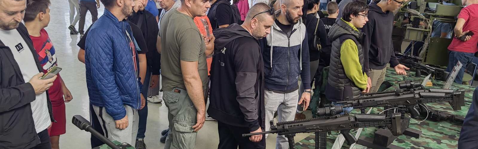 Zastava oružje na prikazu sposobnosti Vojske Srbije „Zastava 2024“